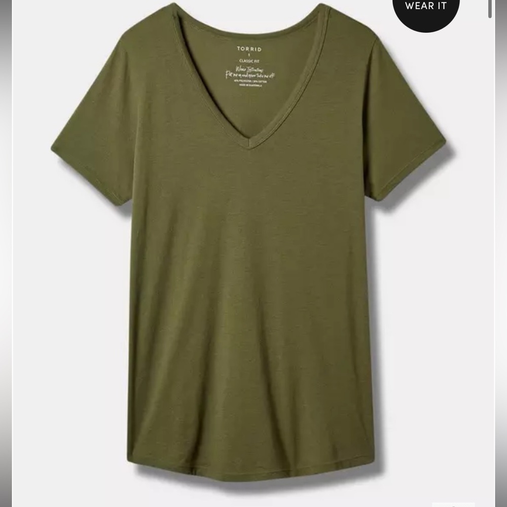 NWT Torrid Olive Green Short Sleeve Girlfriend Tee Size 2